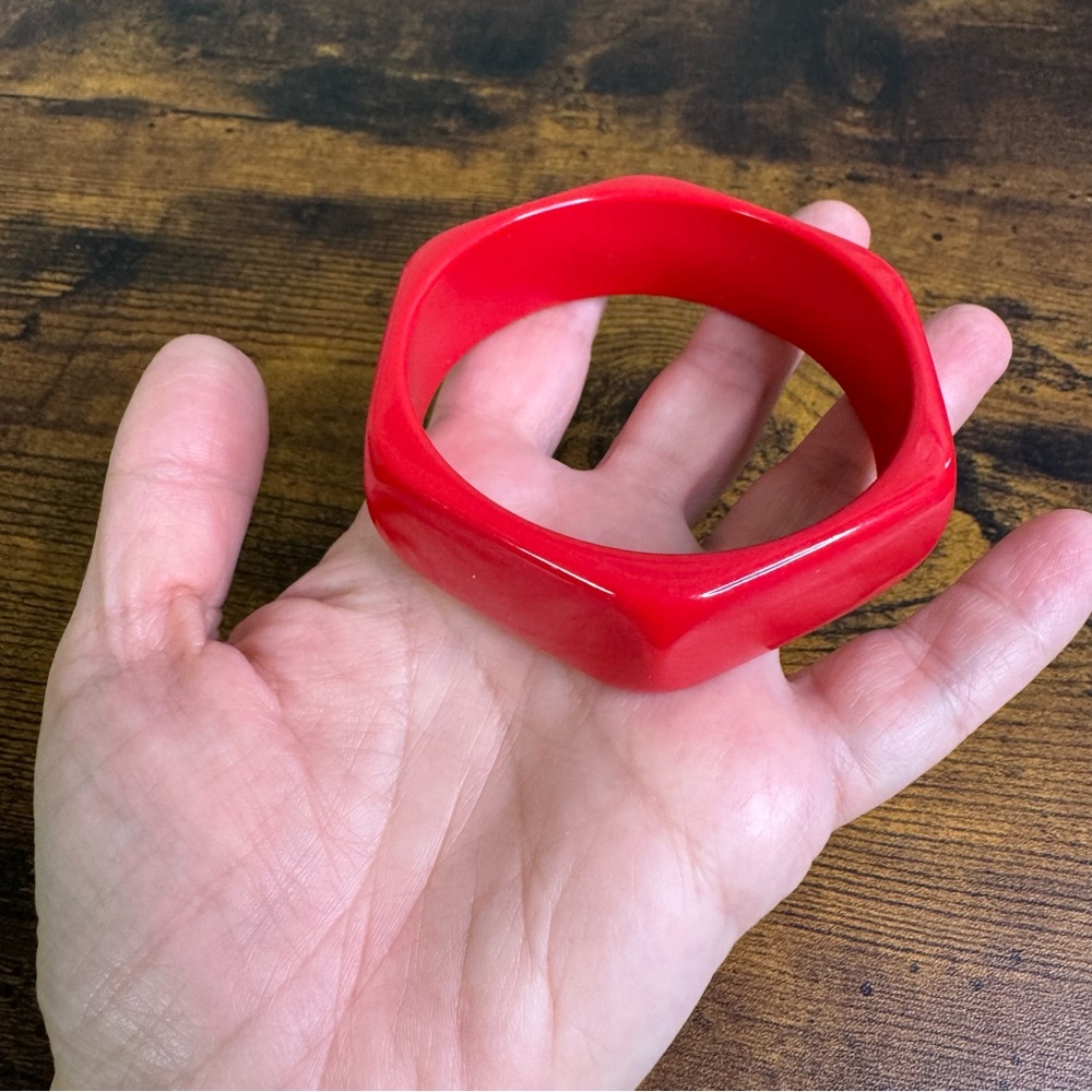 Cherry Red Lucite Hexagonal Bangle Bracelet Vintage 1980’s